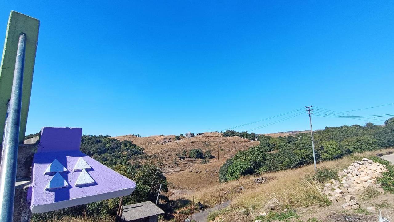 Pamilya Homestay Cherrapunji Exteriör bild