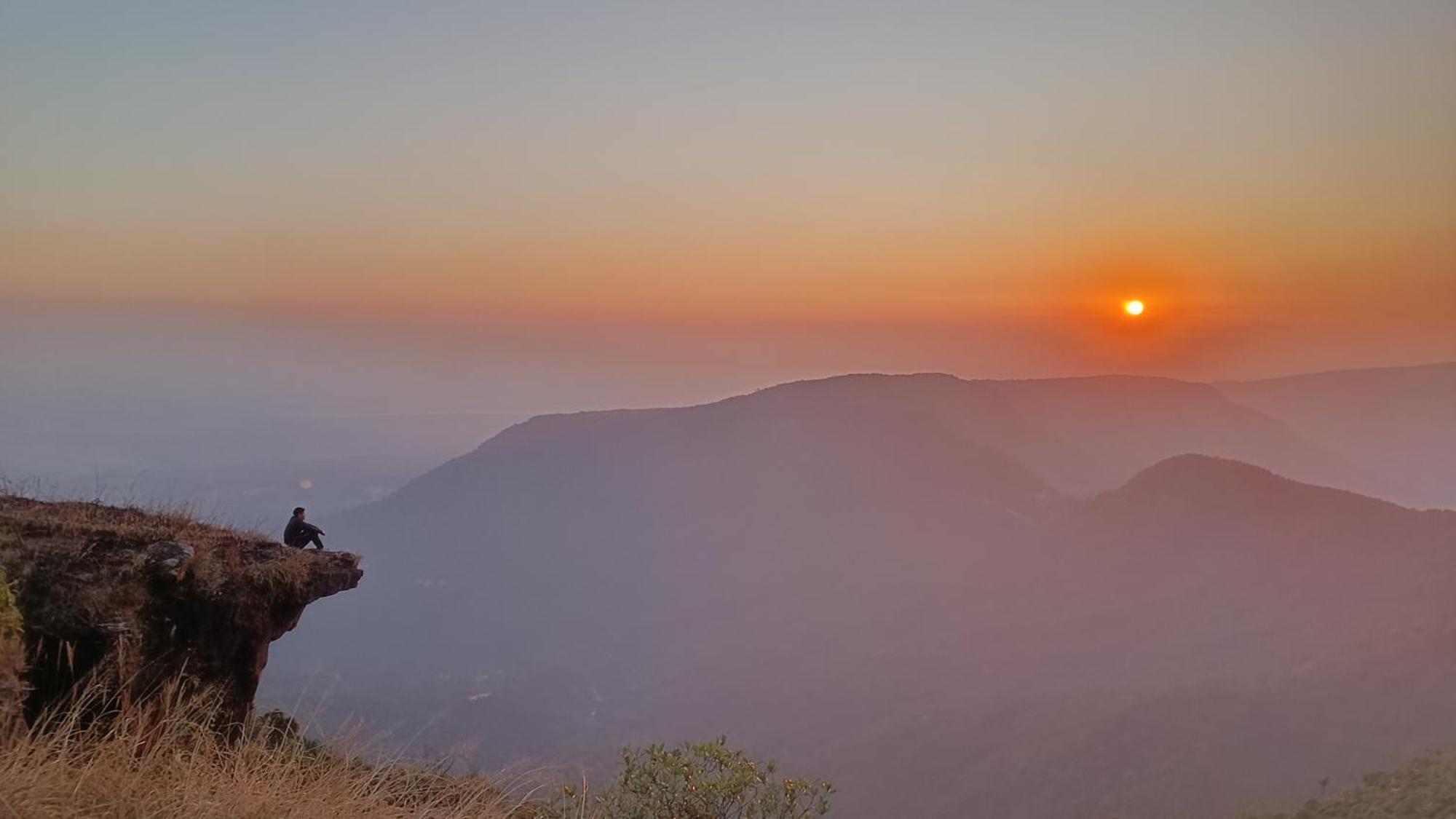 Pamilya Homestay Cherrapunji Exteriör bild